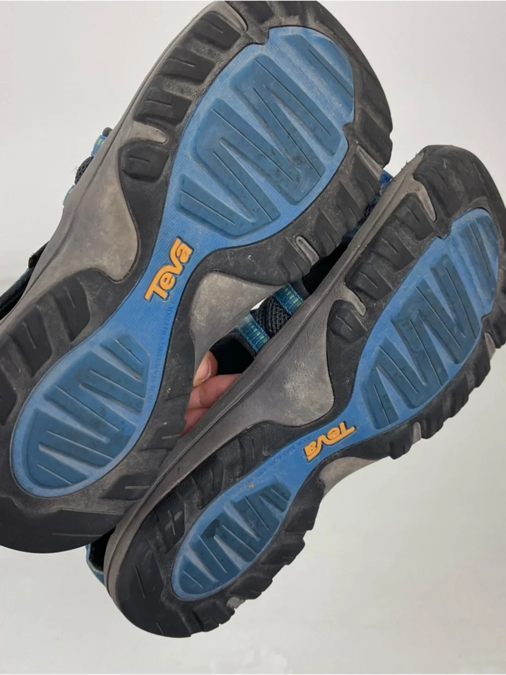 Teva Kids Manatee Hiking Sandals Blue Graphite Size 4 Outdoor Sport Water Shoes